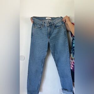 A&F The Straight Mid Rise - Size 28/6 Long